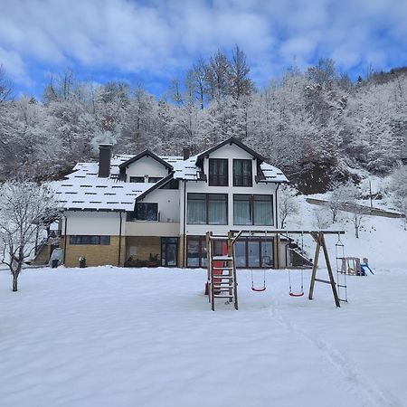 Zlatarska Dolina Bed & Breakfast Nova Varos Bagian luar foto