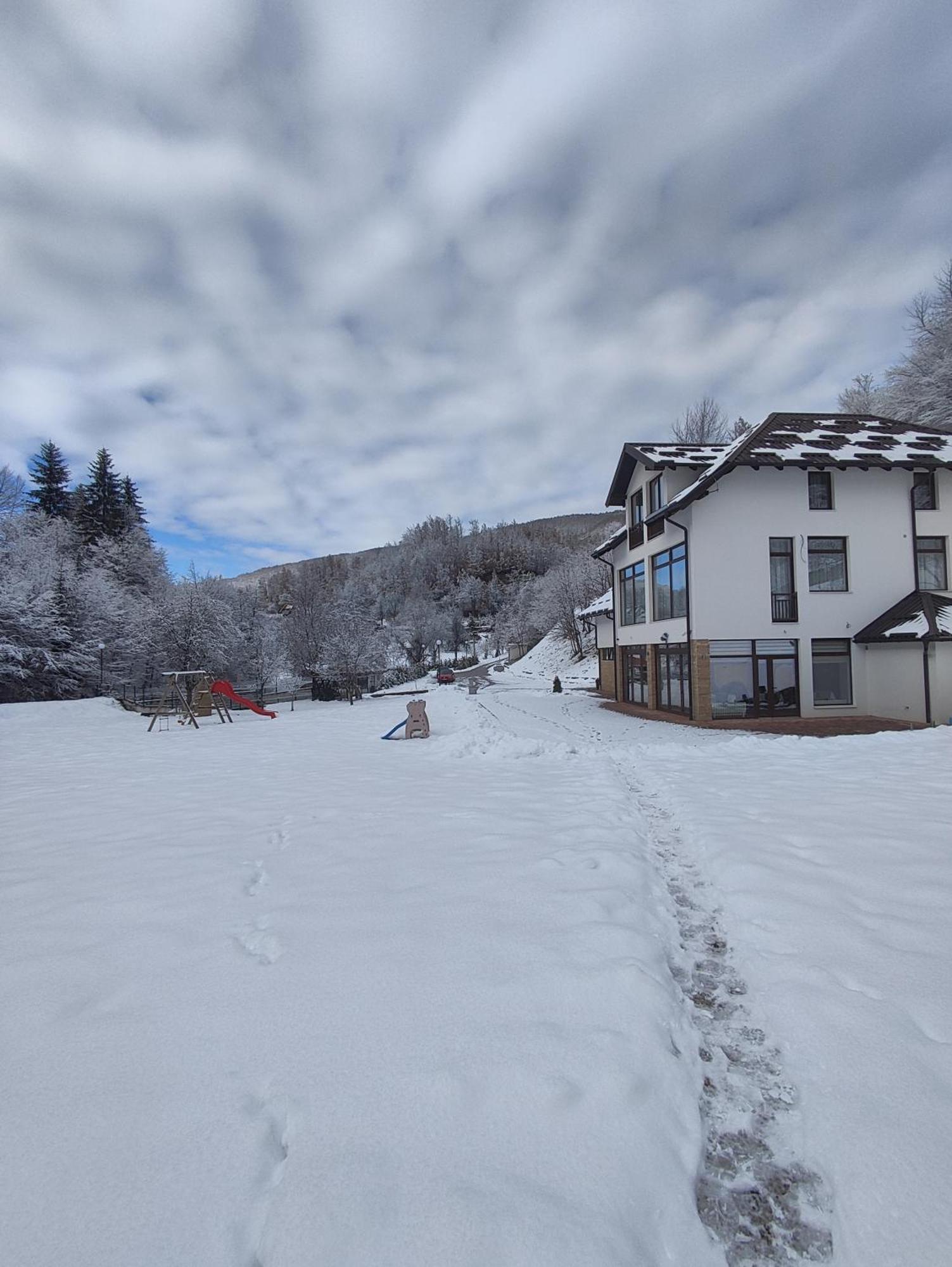 Zlatarska Dolina Bed & Breakfast Nova Varos Bagian luar foto
